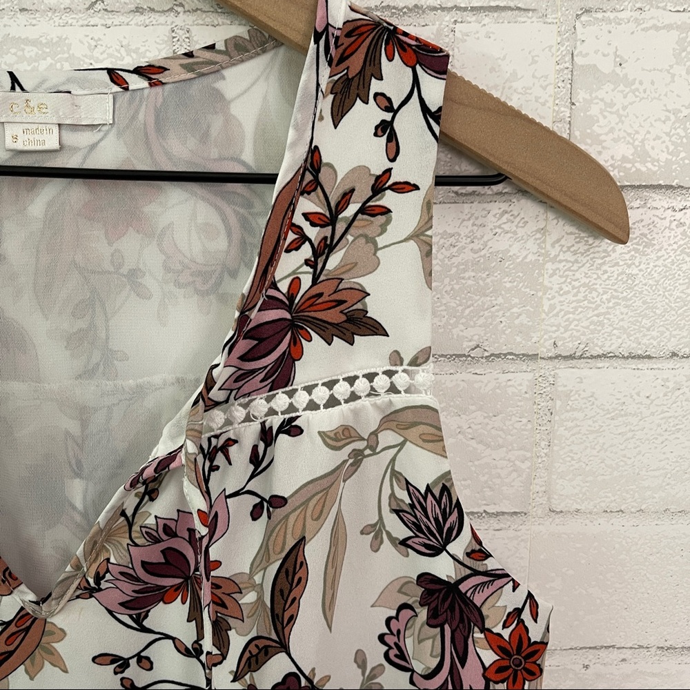 c&e White Floral Sleeveless Peplum Top - Picture 8 of 12